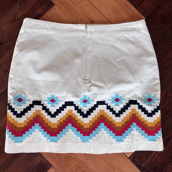 ✨Ariat Aztec Skirt✨ - Picture 2 of 5